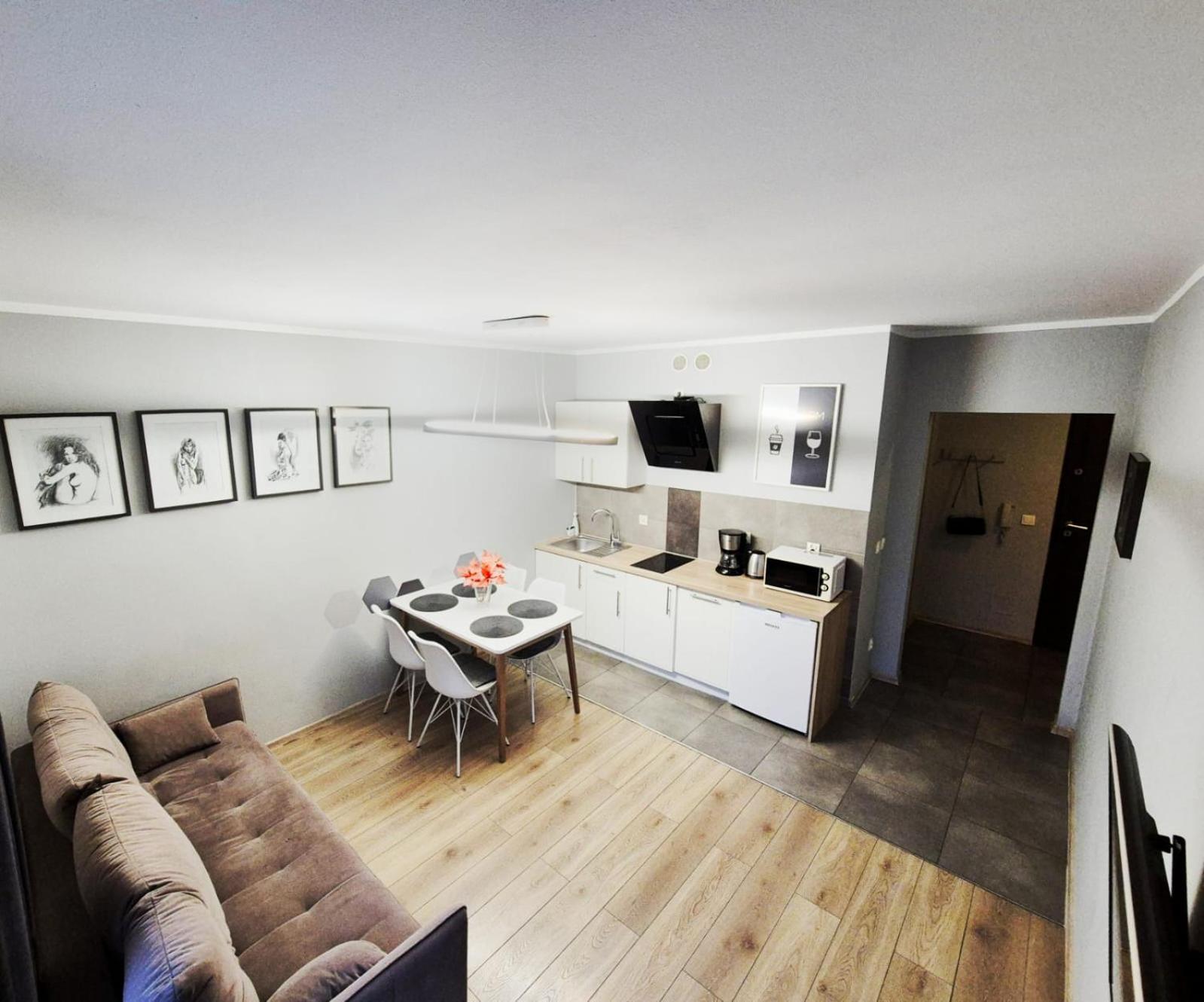 Tk Apartments Dabrowskiego Wrocław Exteriör bild